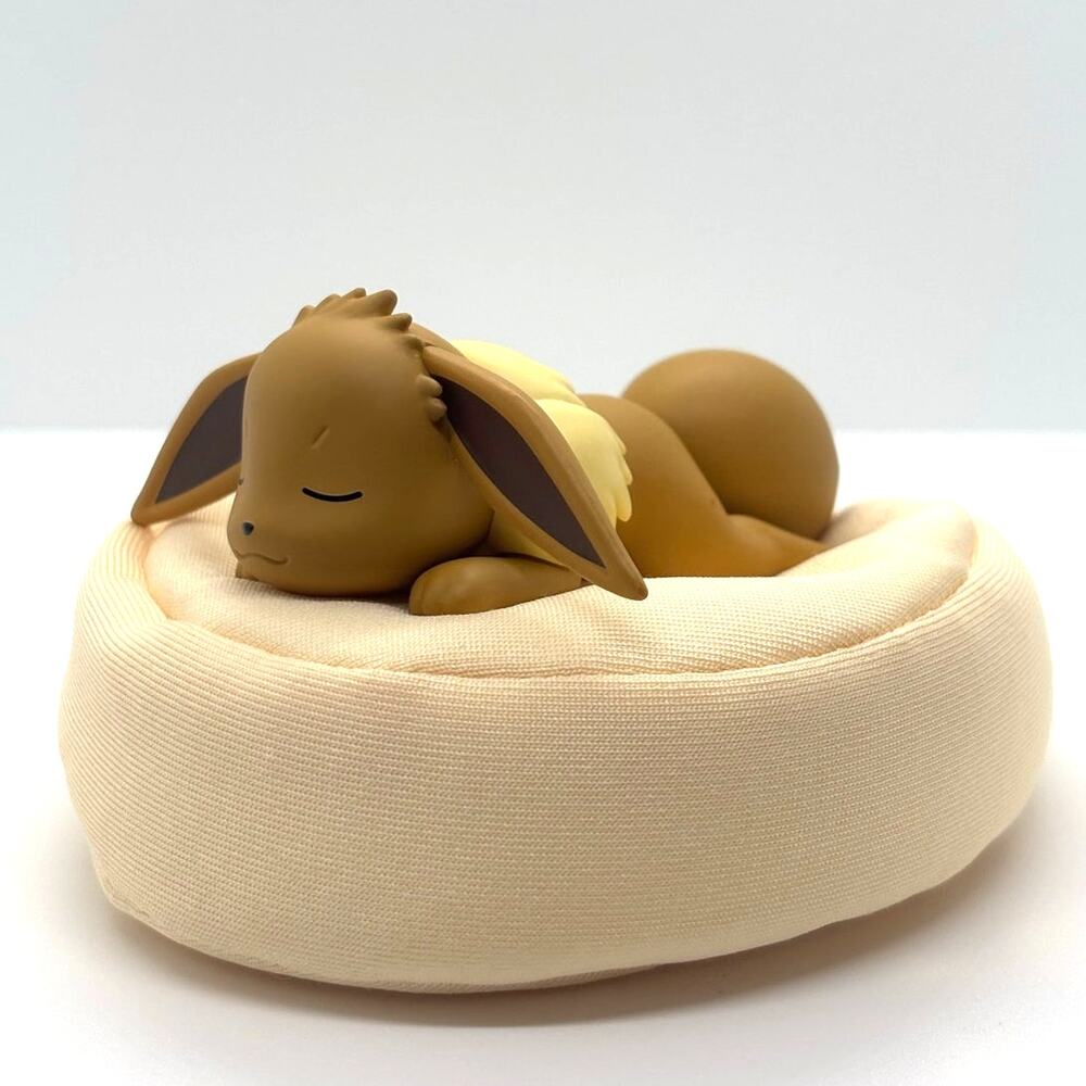 Pokemon, Eevee Sweet Dreams Sleeping Collectible Art Figure, New Open Blind Bx - Picture 2 of 5